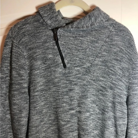 Express Long Sleeve Grey Sweater with Zipper Accent- Women’s Size M- Like New! - Picture 3 of 6